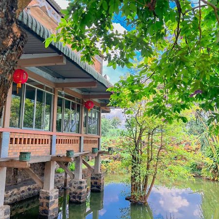 Homestay Tay Xa Trang Bom Екстер'єр фото