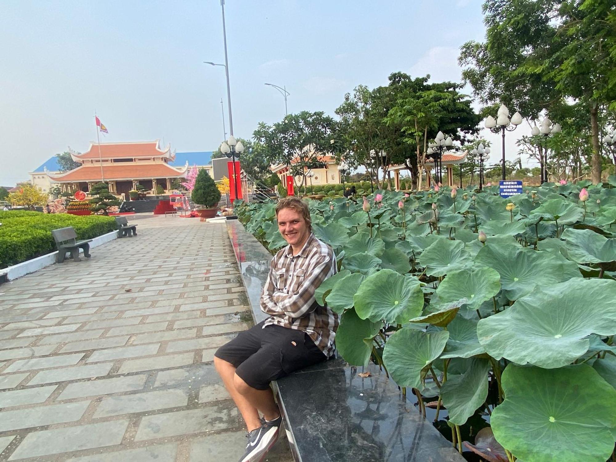 Homestay Tay Xa Trang Bom Екстер'єр фото