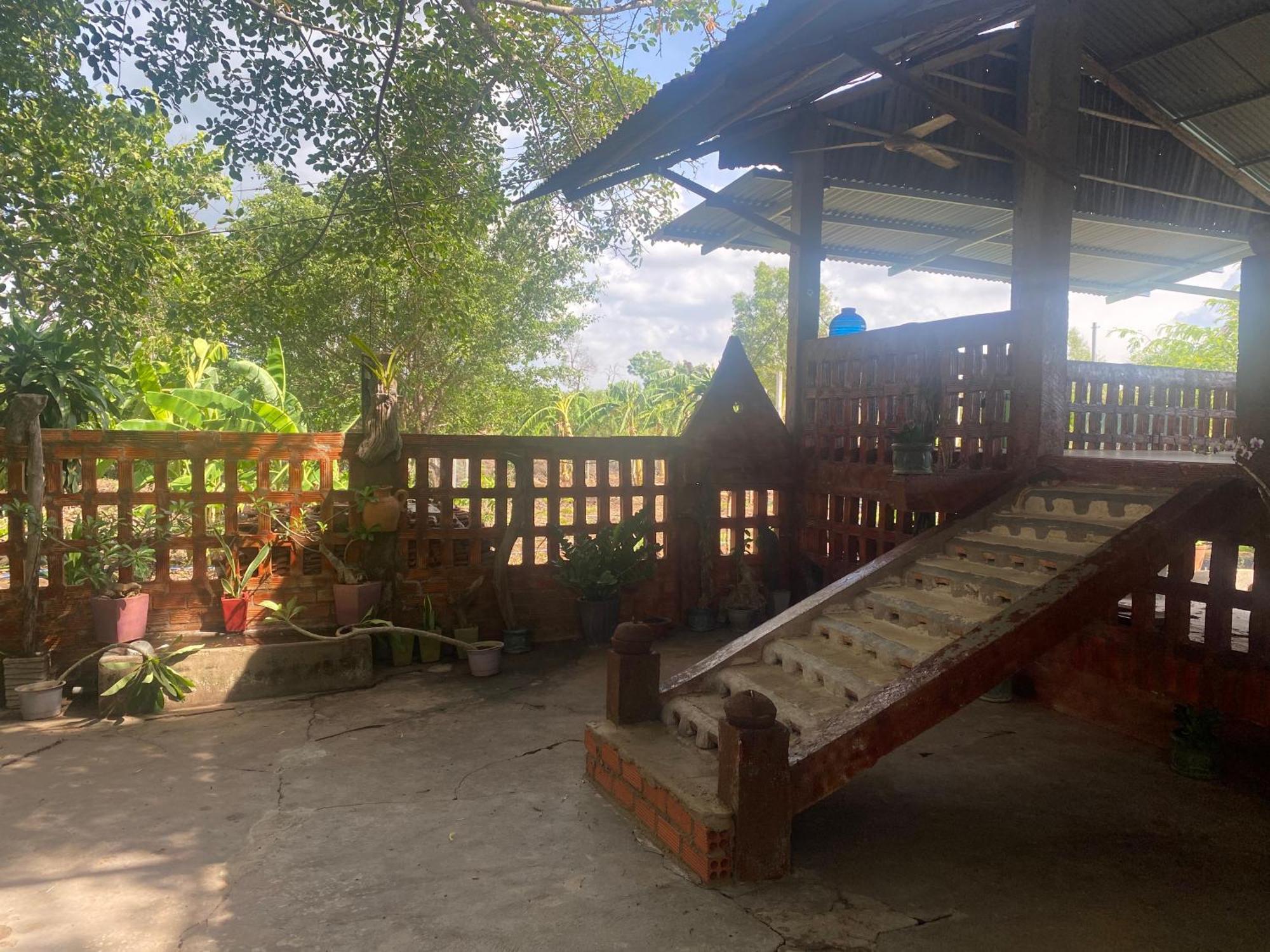 Homestay Tay Xa Trang Bom Екстер'єр фото