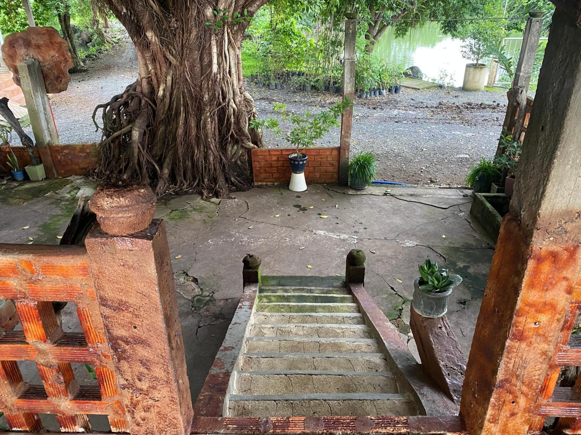 Homestay Tay Xa Trang Bom Екстер'єр фото